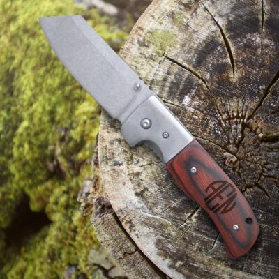 Personalized Round Monogram 7.75" Razor Style Folding Pocket Knife